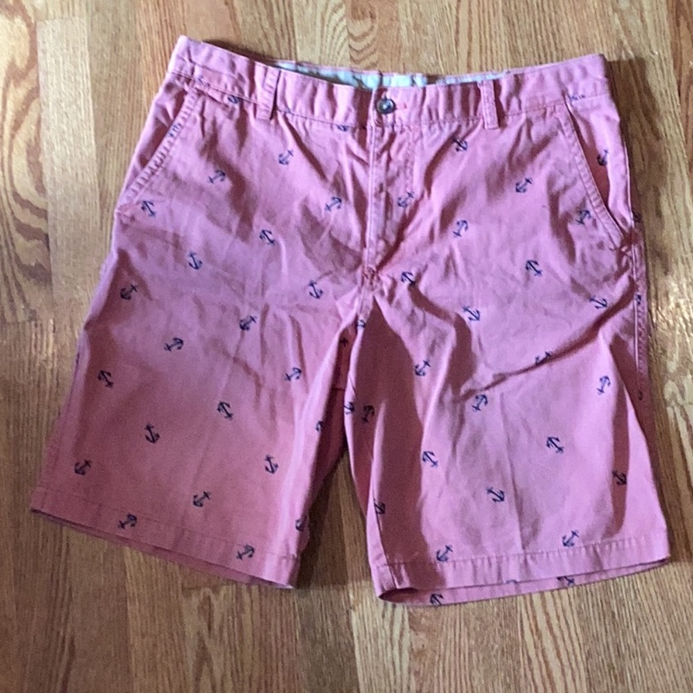 Izod Coral (Pink) Flat Front Shorts with Embroidered Pattern